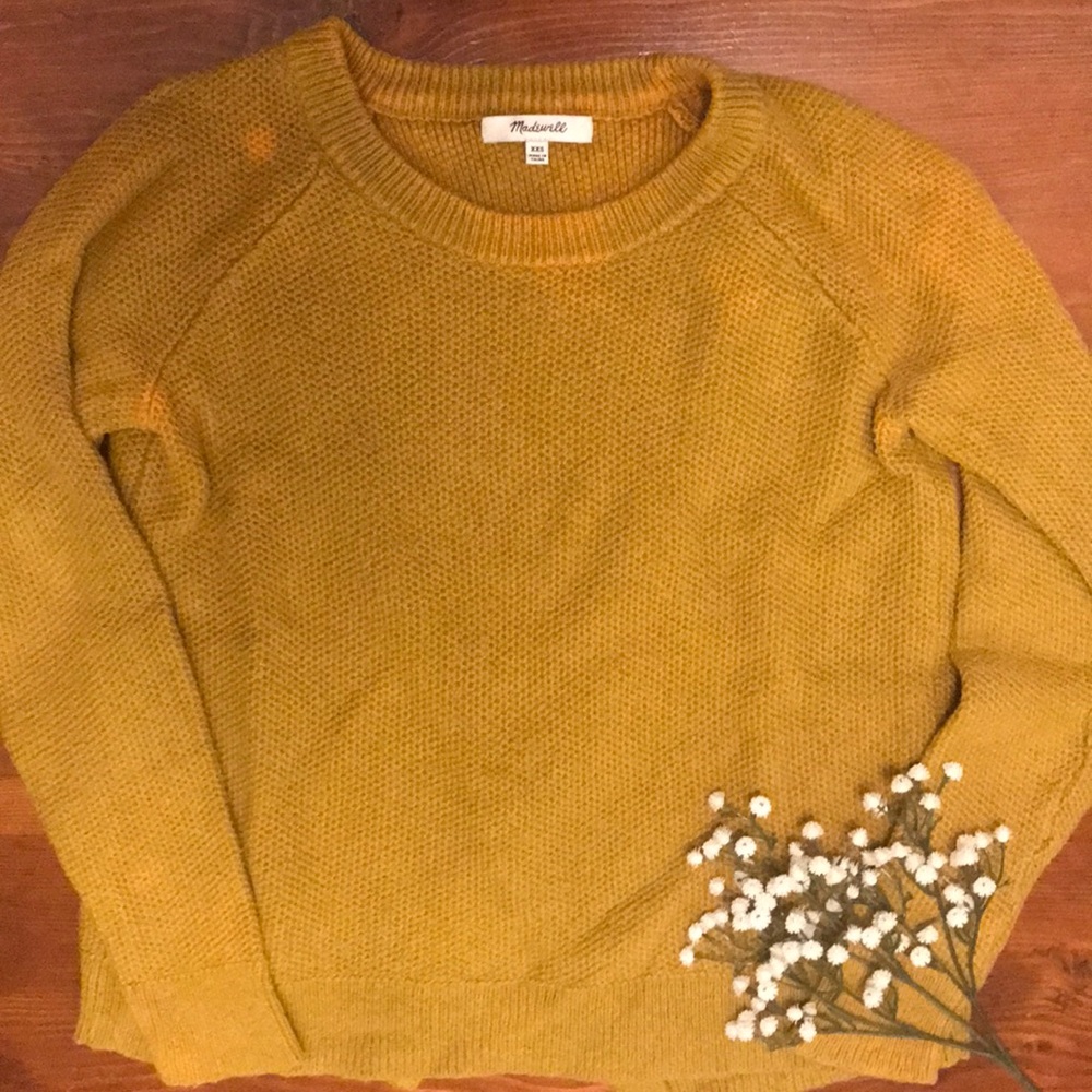 🌟Madewell layered back mustard knit sweater